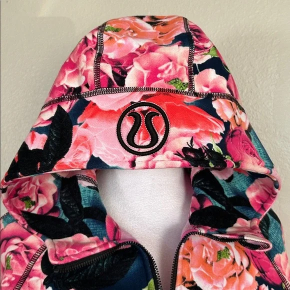 Lululemon Secret Garden Vintage Pink Floral Scuba Zip Hoodie Jacket Size 6 - Picture 9 of 14